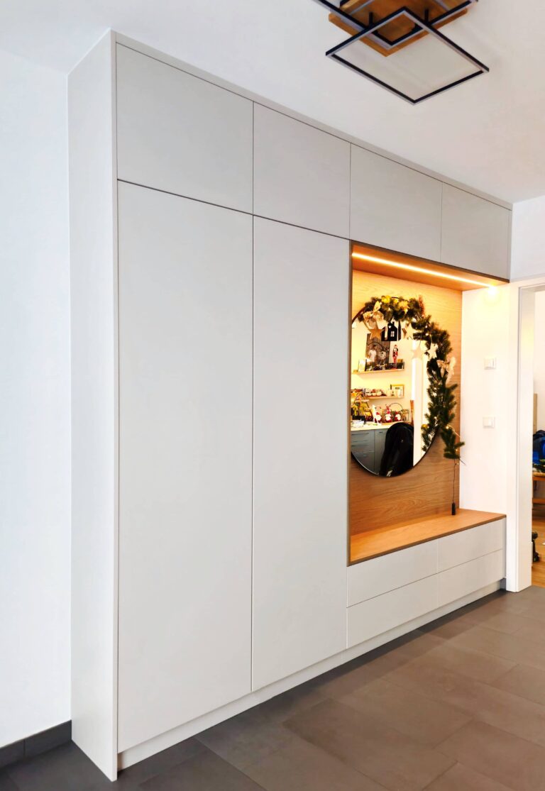 Boehm_Flurschrank_1