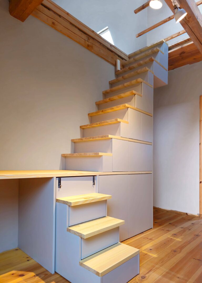 Treppenschrank_1